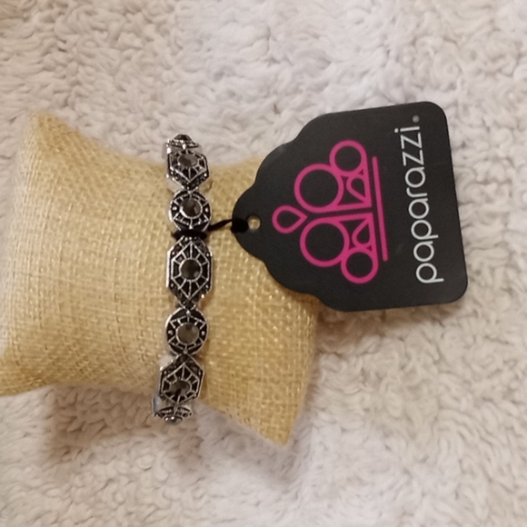 Eye Opening Oplulence Silver Bracelet - Picture 1 of 3
